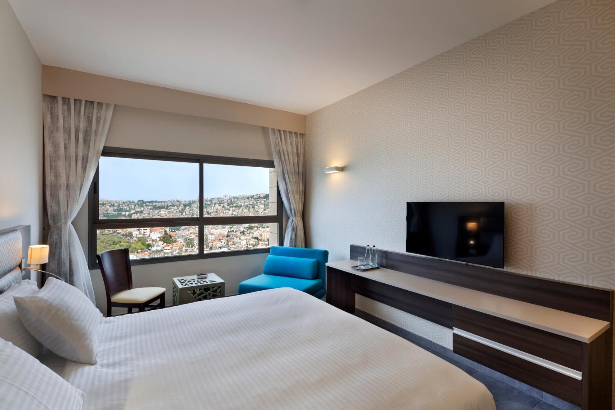 Ramada Olivie Nazareth Hotel Екстериор снимка