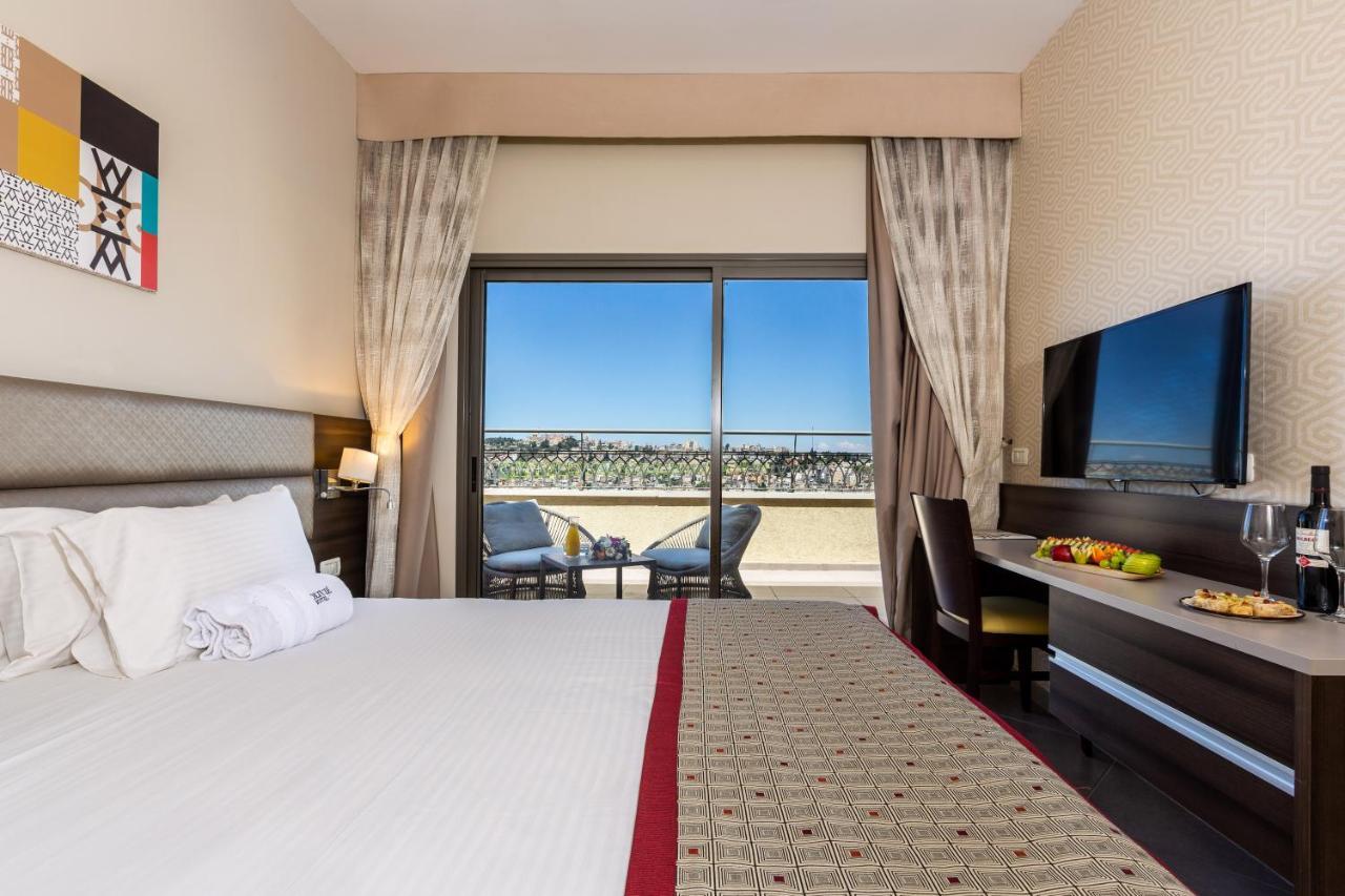 Ramada Olivie Nazareth Hotel Екстериор снимка