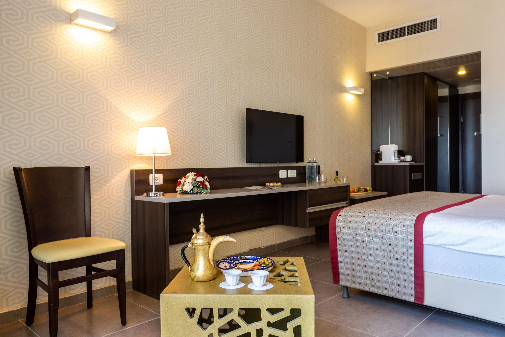 Ramada Olivie Nazareth Hotel Екстериор снимка