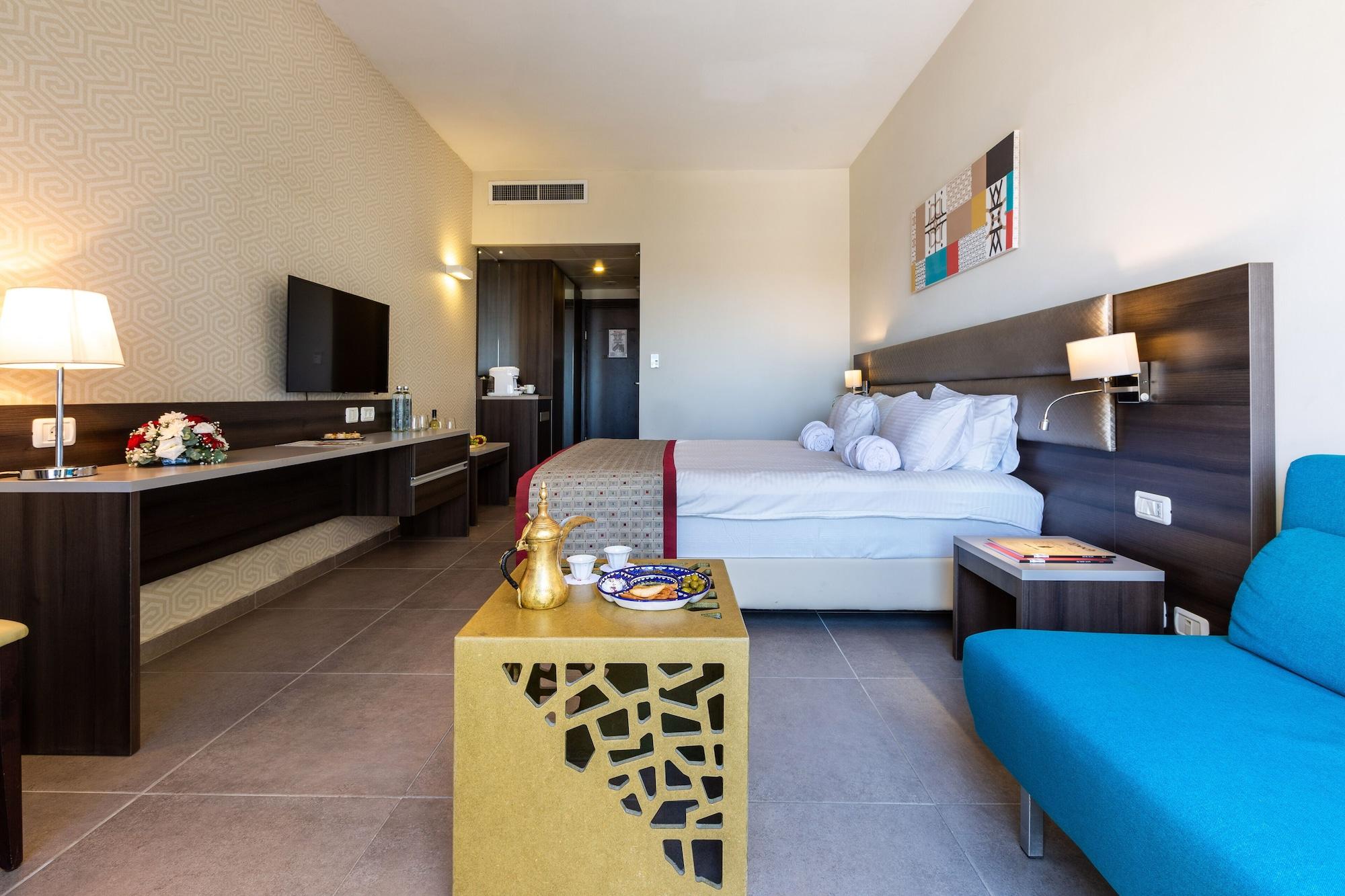 Ramada Olivie Nazareth Hotel Екстериор снимка