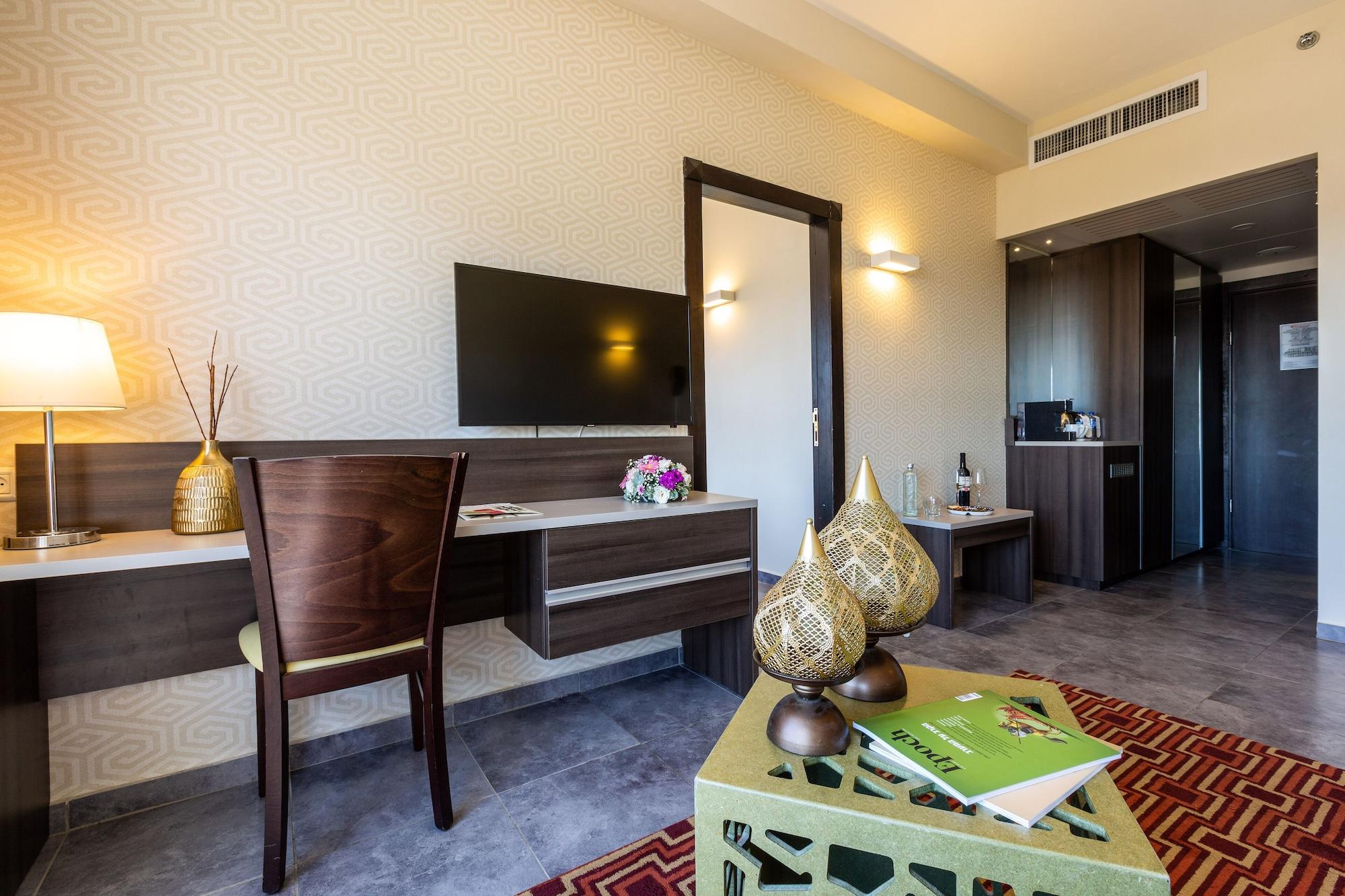 Ramada Olivie Nazareth Hotel Екстериор снимка